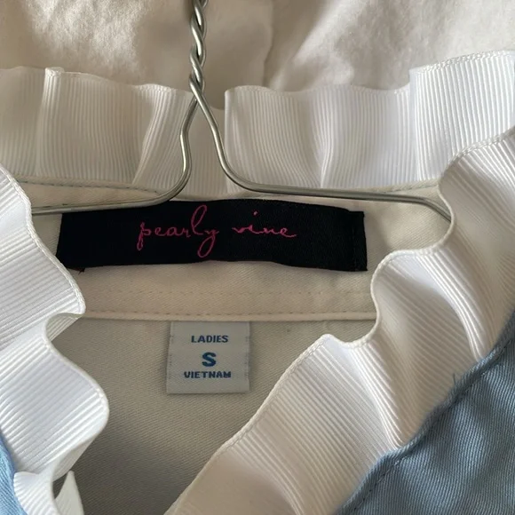 Light blue button front shirt - Picture 3 of 4